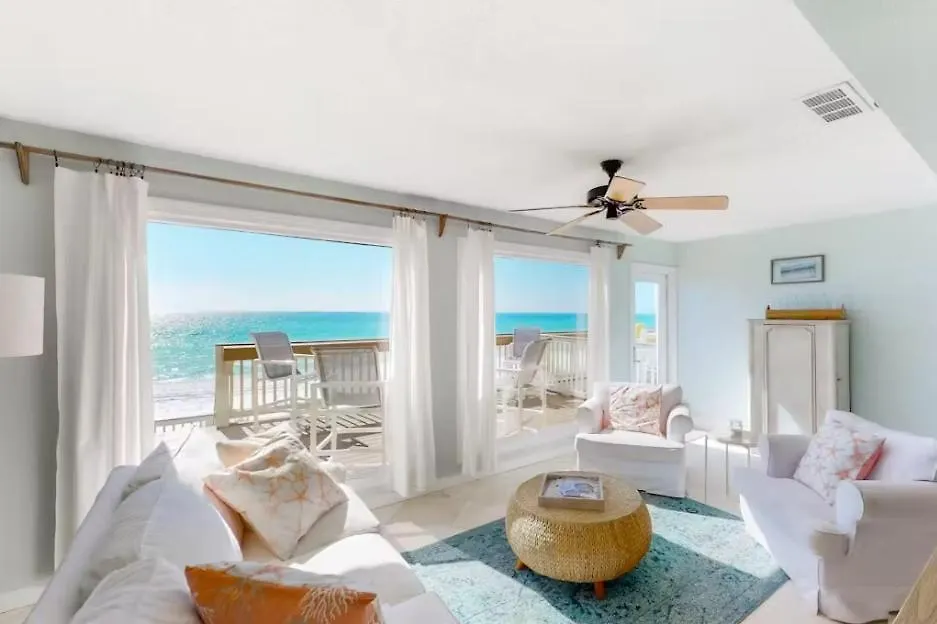 Green Reef # 4 Gorgeous Beachfront Townhome Sleeps 8 Destin United States